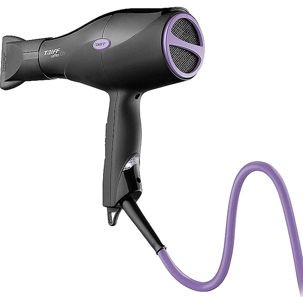 Como fazer em casa uma escova com efeito de salão