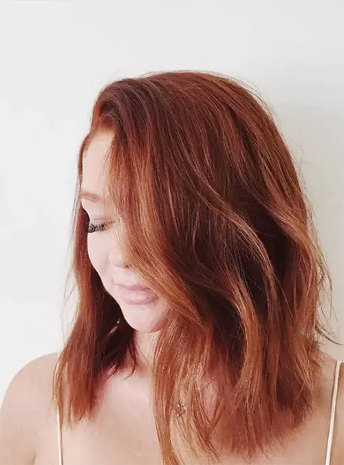 Tons de Cabelo em Alta para 2025: Vermelho Caiena Tons de Cabelo em Alta para 2025: Vermelho Caiena